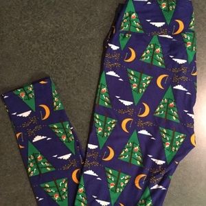 TC LuLaRoe Christmas leggings gently worn